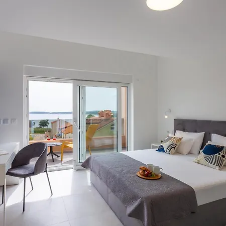 4 Bedroom In Medulin