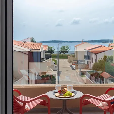 Holiday home 4 Bedroom In