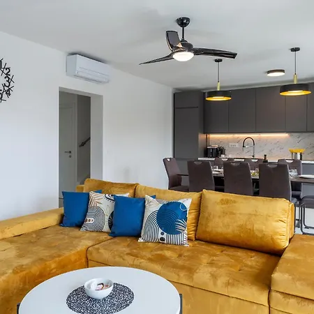 4 Bedroom In Tatil Evi