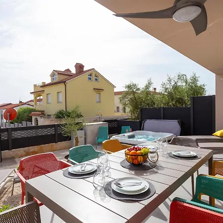 4 Bedroom In