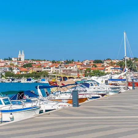 4 Bedroom In Holiday home Medulin